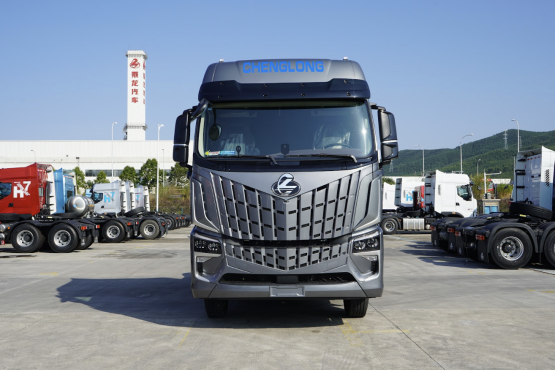 ĐẦU KÉO CHENGLONG 470HP HK