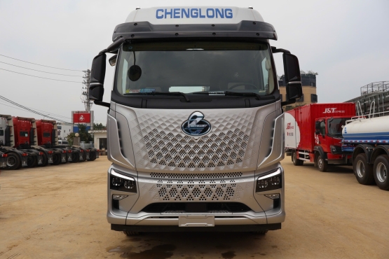 ĐẦU KÉO CHENGLONG 390HP H5V