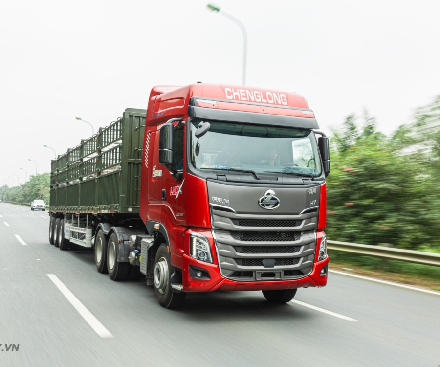 ĐẦU KÉO CHENGLONG 445HP LUXX (GIẰNG V)